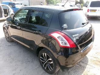 Suzuki Swift 1.3 DDIS - 5 Drs-  Grand Luxe picture 5