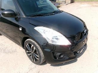 Suzuki Swift 1.3 DDIS - 5 Drs-  Grand Luxe picture 8
