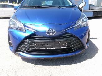 Toyota Yaris 1.0 -5 Drs - Fase2 picture 8
