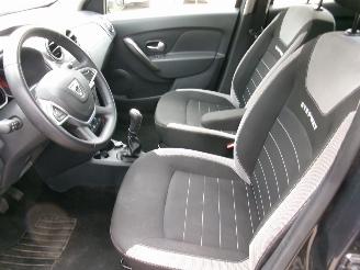 Dacia Sandero 09 Stepway - Rainbow picture 27