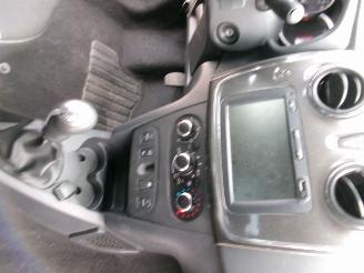 Dacia Sandero 09 Stepway - Rainbow picture 34