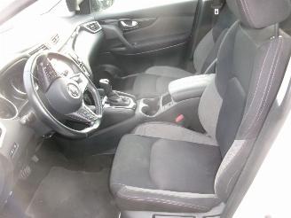 Nissan Qashqai 1.3 Design Automatic picture 25