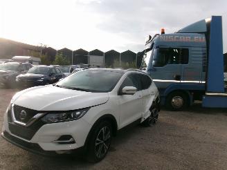 krockskadad bil auto Nissan Qashqai 1.3 Design Automatic 2021/5
