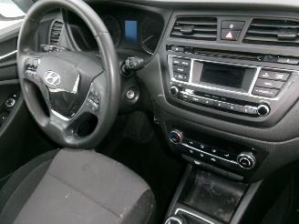 Hyundai I-20 1.0 Cross picture 28