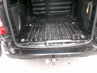 Peugeot Partner 1.6 HDI Premium picture 16