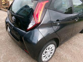 Toyota Aygo 1.0 X- 5 Drs picture 9