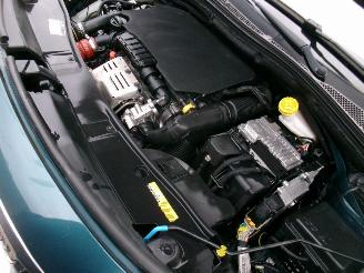 Peugeot 2008 1.2 Allure picture 26