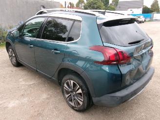 Peugeot 2008 1.2 Allure picture 5