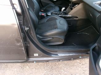 Peugeot 2008 1.2 Crossway picture 15