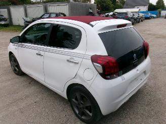 Peugeot 108 1.0 Allure Top picture 5