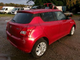 Suzuki Swift 1.2 Avantage 5 Drs picture 4