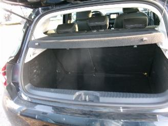 Renault Clio 1.0 Zen 5 Drs- HB picture 19