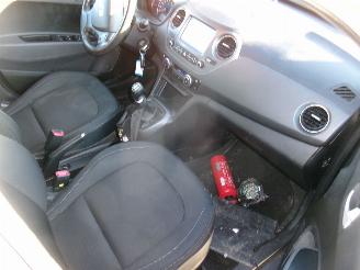 Hyundai I-10 1.0 Sky picture 20