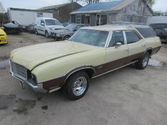 skadebil auto Oldsmobile Cutlass Vista Cruiser - Wagon V8 - Two Tone 1972/1