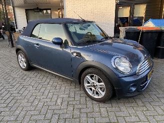 Damaged car Mini Cabrio 1.6 Cooper Chili XJ-794-R Vaste Prijs 2011/3