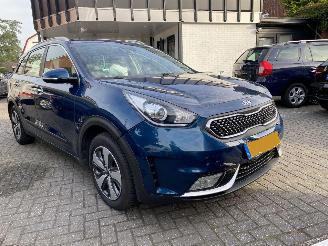 Kia Niro Hybrid First Edition 1.6 GDi VASTE PRIJS. picture 2