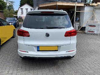 Volkswagen Tiguan 4Motion 1.4 TSi Sport&Style R-line Edition.pano/leer picture 13