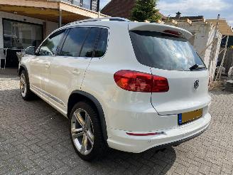 Volkswagen Tiguan 4Motion 1.4 TSi Sport&Style R-line Edition.pano/leer picture 5