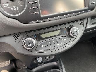 Toyota Yaris 1.5 Hybrid 5drs VASTE PRIJS. picture 26