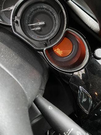 Citroën DS3 Auto is gereserveerd e-HDI 1.6 So Chic picture 56