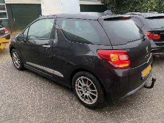 Citroën DS3 Auto is gereserveerd e-HDI 1.6 So Chic picture 10
