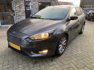 uszkodzony samochody osobowe Ford Focus 1.5 Automaat Kombi motor probleem 2016/3