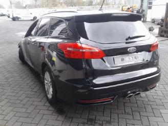 Ford Focus ST LINE picture 4