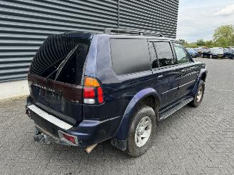 Mitsubishi Pajero  picture 3