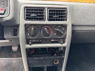 Rover 200 214 16V MPi Cabrio  Benzine 1.396cc 76kW (103pk) picture 17