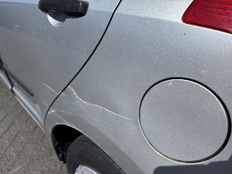 Suzuki Swift 1.3 VVT 16V Hatchback  Benzine 1.328cc 68kW (92pk) FWD picture 22