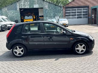 Ford Fiesta 1.25 16V Hatchback  Benzine 1.242cc 55kW (75pk) FWD picture 7
