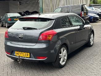 Kia Cee d 1.4 CVVT 16V Hatchback 2Dr Benzine 1.396cc 66kW (90pk) FWD picture 5