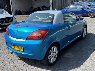 Opel Tigra 1.8 16V Cabrio  Benzine 1.796cc 92kW (125pk) FWD picture 10