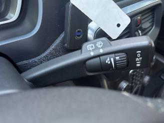 Volvo V-40 1.6 T2 GTDi 16V Hatchback 4Dr Benzine 1.596cc 88kW (120pk) FWD picture 23