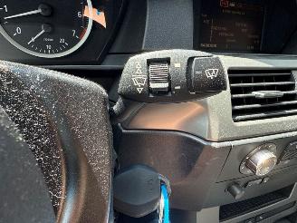 BMW 5-serie 523i 24V Combi/o  Benzine 2.497cc 130kW (177pk) RWD picture 24