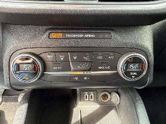 Ford Kuga 1.5 EcoBoost 12V 120 SUV  Benzine 1.496cc 88kW (120pk) FWD picture 20