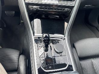 BMW 8-serie M850 390 kW (530 PK) 4.395 cc PANORAMADAK SOFTCLOSE picture 27