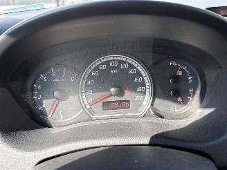 Suzuki Swift 1.3 VVT 16V Hatchback  Benzine 1.328cc 68kW (92pk) FWD 2005 picture 13