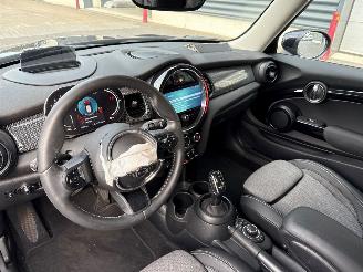Mini Cooper 1.5 12V Cooper Hatchback 2Dr Benzine 1.499cc 100kW (136pk) FWD picture 12