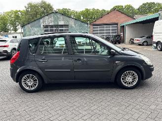 Renault Scenic 2.0 200 16V Coupe 2Dr Benzine 1.998cc 100kW (136pk) RWD picture 6