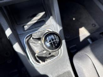 Volkswagen Golf 1.4 FSI 16V Hatchback  Benzine 1.390cc 66kW (90pk) FWD picture 16