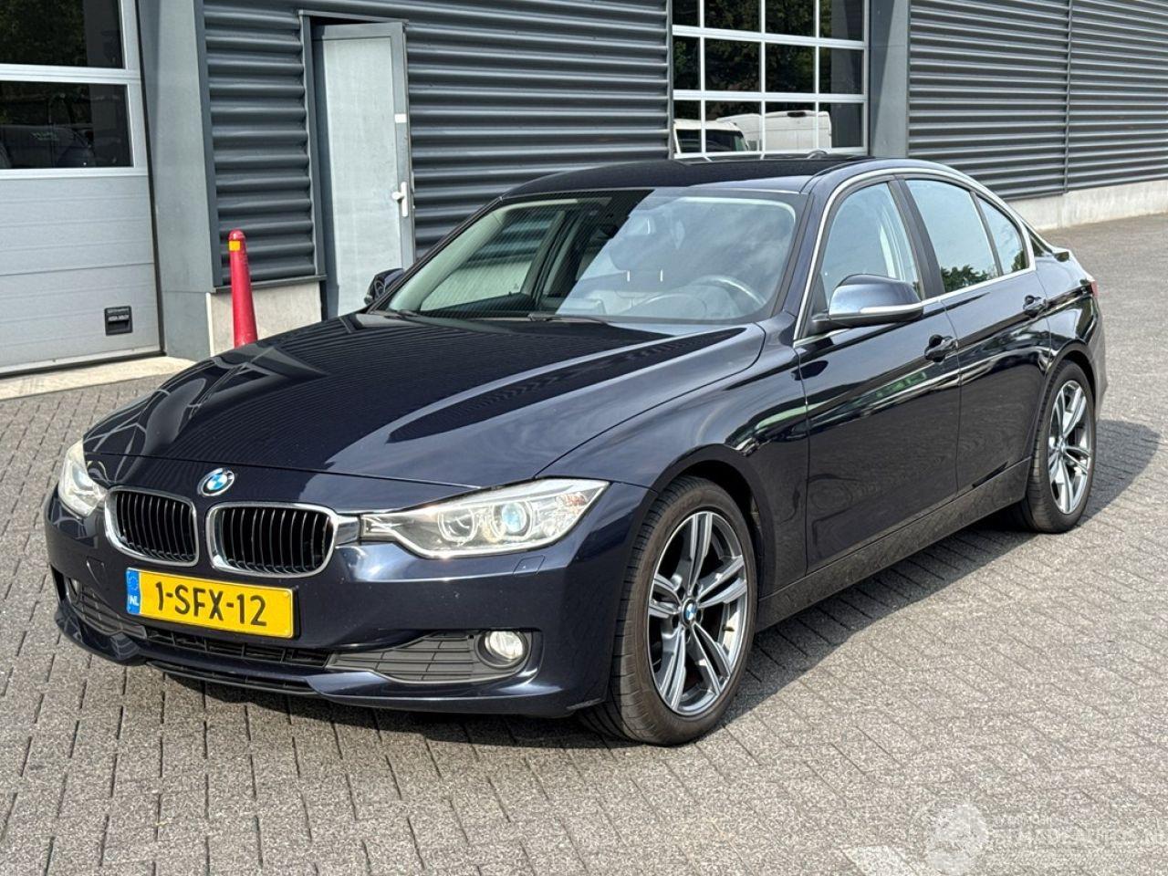 BMW 3-serie 320i 1.6 16V EfficientDynamicsEdition Sedan 4Dr Benzine 1.598cc 125kW (170pk) RWD