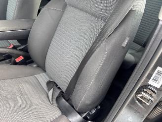 Volkswagen Polo 1.2 12V BlueMotion Technology Hatchback  Benzine picture 18