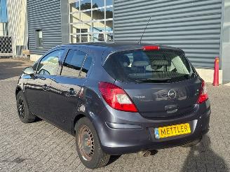 Opel Corsa 1.2 16V Hatchback  Benzine 1.229cc 59kW (80pk) FWD picture 3
