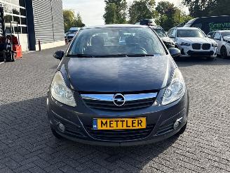 Opel Corsa 1.2 16V Hatchback  Benzine 1.229cc 59kW (80pk) FWD picture 8