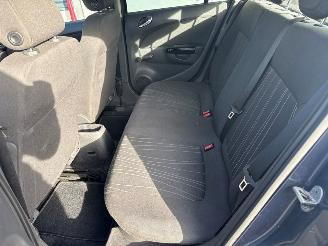 Opel Corsa 1.2 16V Hatchback  Benzine 1.229cc 59kW (80pk) FWD picture 9