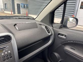 Opel Agila 1.0 12V MPV  Benzine 996cc 50kW (68pk) FWD picture 18