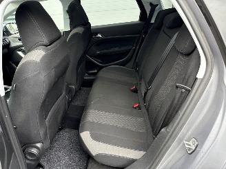 Peugeot 308 1.2 12V e-THP PureTech 130 Combi/o 4Dr Benzine 1.199cc 96kW (131pk) FWD picture 9