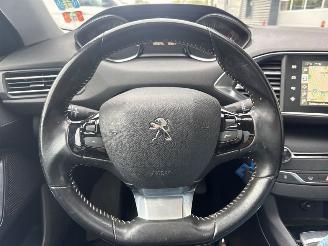 Peugeot 308 1.2 12V e-THP PureTech 130 Combi/o 4Dr Benzine 1.199cc 96kW (131pk) FWD picture 13