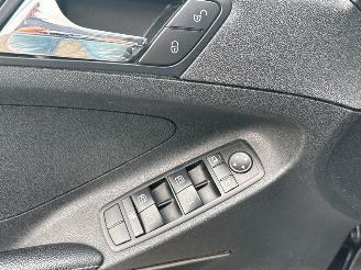 Mercedes ML 3.0 ML-280 CDI 4-Matic V6 24V SUV  Diesel 2.987cc 140kW (190pk) 4x4 picture 18